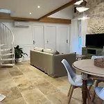 L'escapade Nimoise Apartament