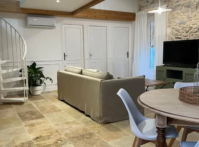 L'escapade Nimoise Apartamento